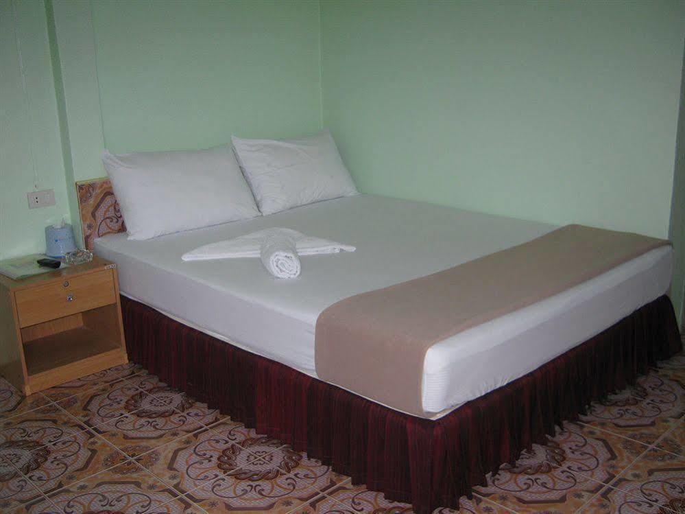 Wangwaree Resort Nai Yang Beach Exterior foto